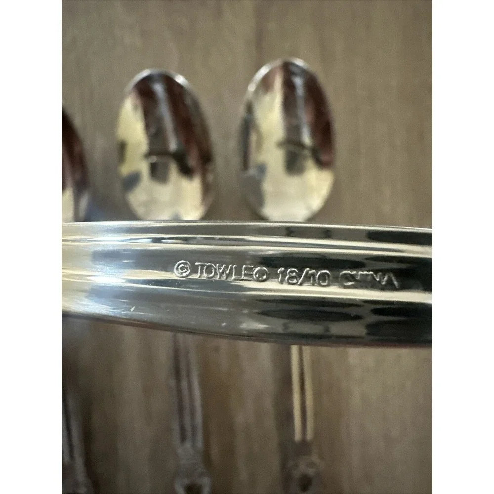 4 Towle‎ Stainless Steel 18/10 KING GUSTAV Teaspoons China